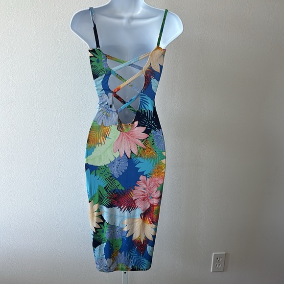 Tropical Floral Dress Sz M Bodycon Crisscross Open Back Resort Y2K Glam Festival - Picture 2 of 11
